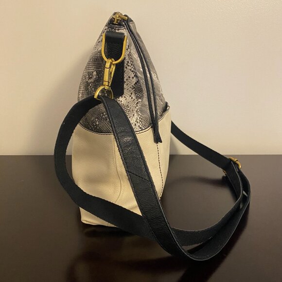 Fossil Amelia Python White Leather Black Hobo Crossbody - Picture 4 of 11